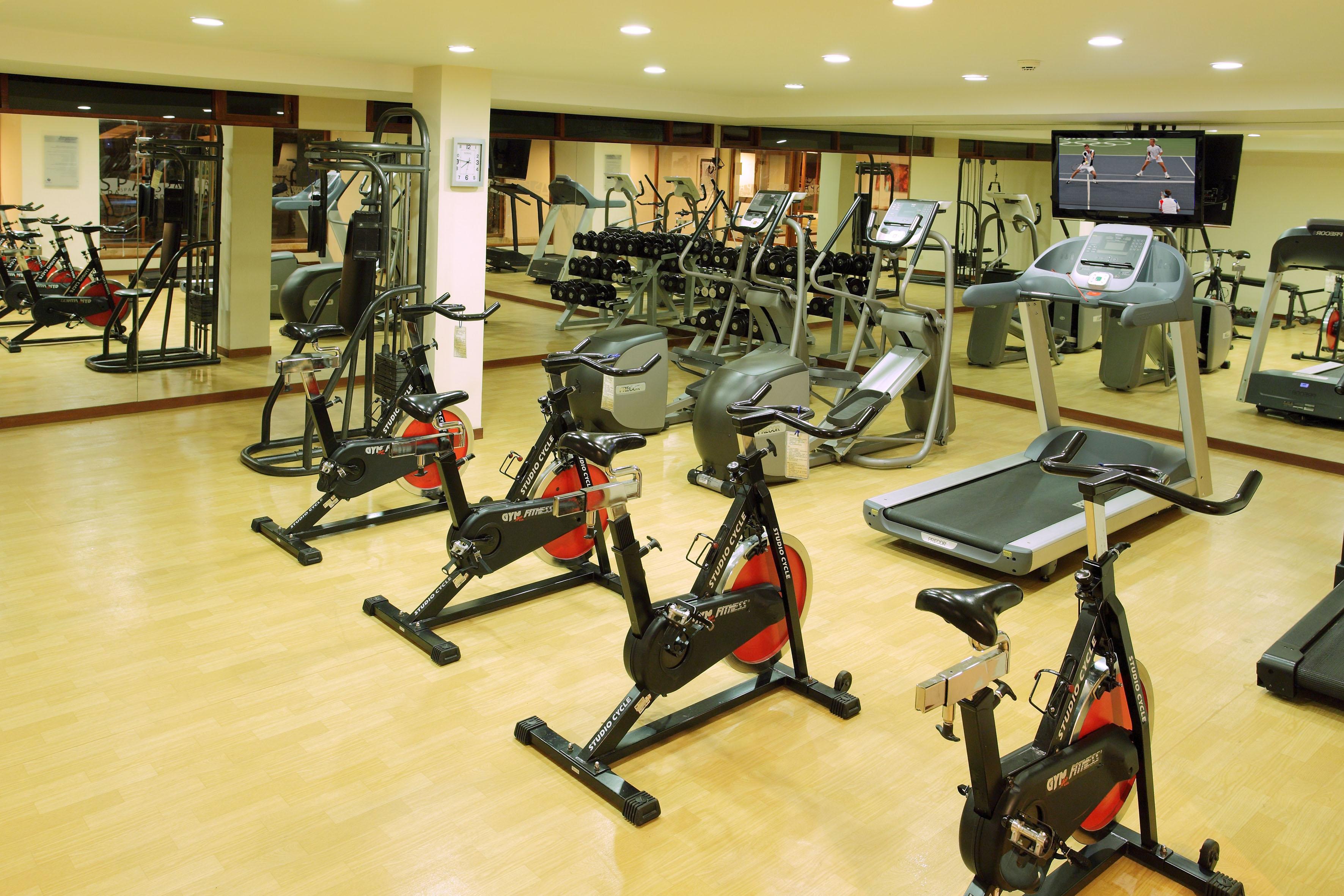 Estelar Paipa Hotel Spa & Y Centro De Convenciones Extérieur photo A gym in a hotel