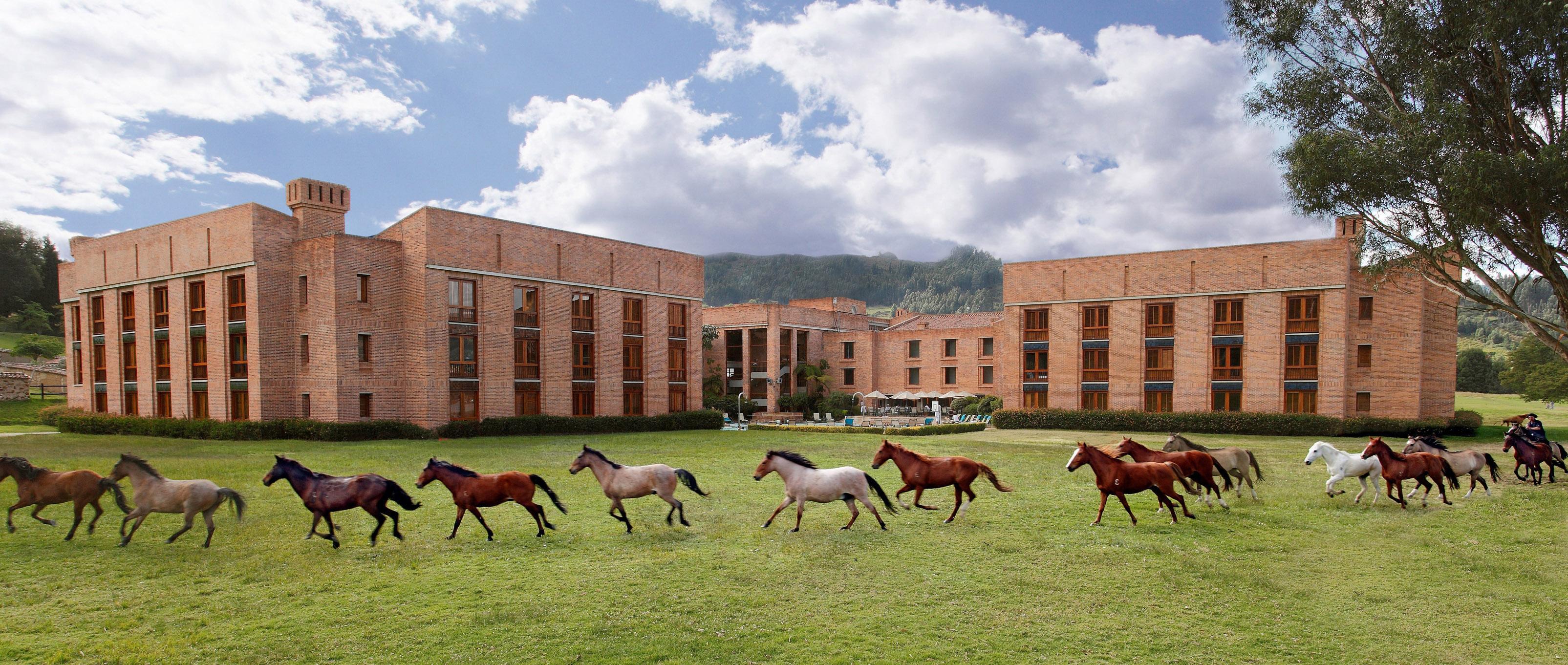 Estelar Paipa Hotel Spa & Y Centro De Convenciones Facilités photo The campus of the Universidad del Norte